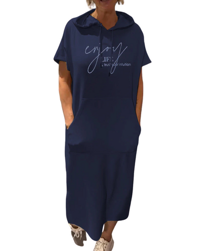 Ebba | Bequemes Kleid mit Kapuze und femininer Passform
