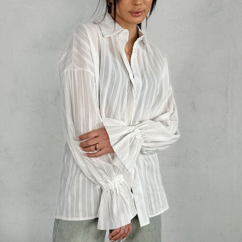 Emma | Gestreifte Bluse mit Knopfleiste und Bindemanschetten